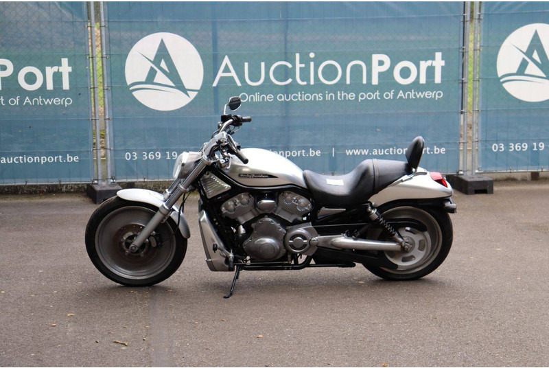 Harley-Davidson V-Rod VRSC - Motocyclette: photos 1 Harley-Davidson V-Rod VRSC - Motocyclette: photos 1