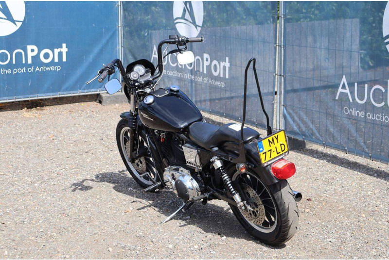 Harley-Davidson XLH 883 - Motocyclette: photos 4 Harley-Davidson XLH 883 - Motocyclette: photos 4