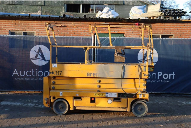 Haulotte COMPACT 10N - Nacelle ciseaux: photos 2 Haulotte COMPACT 10N - Nacelle ciseaux: photos 2