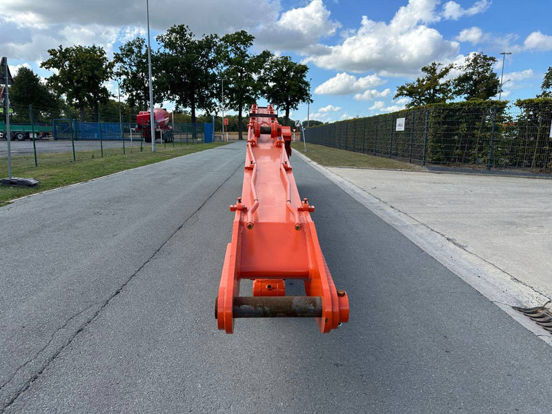 Hitachi ZX200 - Flèche: photos 2 Hitachi ZX200 - Flèche: photos 2