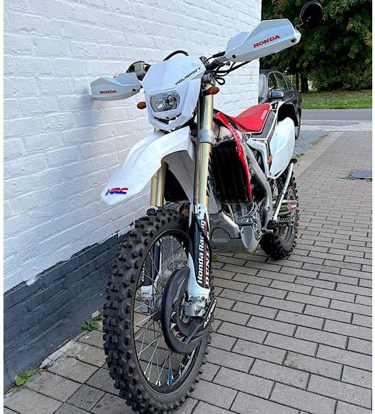 Honda CRF 500 R - Motocyclette: photos 1 Honda CRF 500 R - Motocyclette: photos 1
