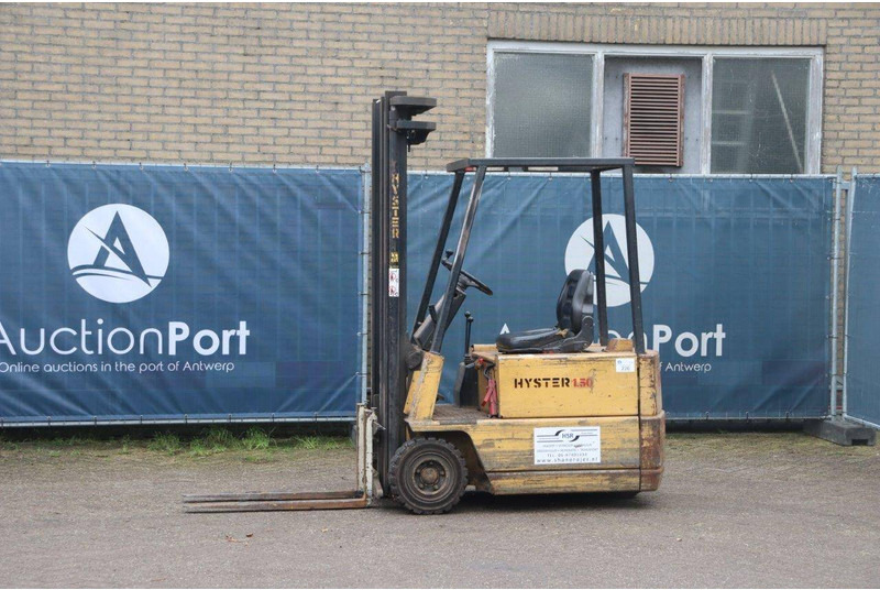 Hyster A150XL - Chariot élévateur électrique: photos 1 Hyster A150XL - Chariot élévateur électrique: photos 1