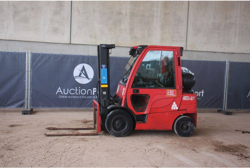 Hyster H2.5FT - Chariot élévateur à gaz: photos 1 Hyster H2.5FT - Chariot élévateur à gaz: photos 1