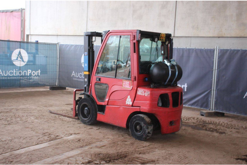 Hyster H2.5FT - Chariot élévateur à gaz: photos 3 Hyster H2.5FT - Chariot élévateur à gaz: photos 3
