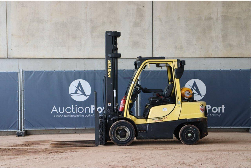 Hyster H3.5FT - Chariot élévateur à gaz: photos 1 Hyster H3.5FT - Chariot élévateur à gaz: photos 1