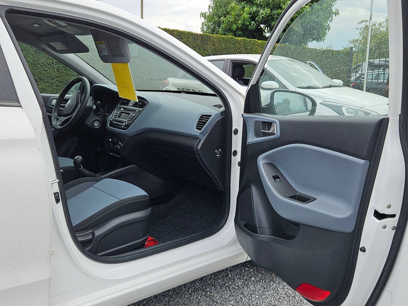 Hyundai i20 1.2 - Berline: photos 3 Hyundai i20 1.2 - Berline: photos 3