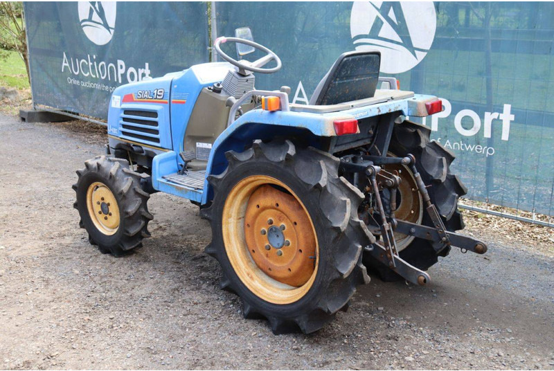 Iseki SIAL 19 - Tracteur agricole: photos 3 Iseki SIAL 19 - Tracteur agricole: photos 3
