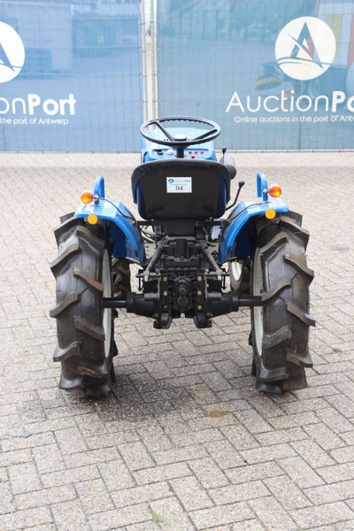 Iseki TX1500F - Tracteur agricole: photos 5 Iseki TX1500F - Tracteur agricole: photos 5