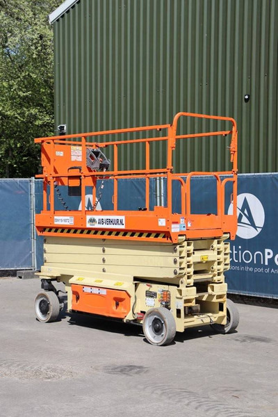 JLG 3246 ES - Nacelle ciseaux: photos 3 JLG 3246 ES - Nacelle ciseaux: photos 3