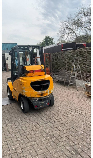 Jungheinrich TFG30S - Chariot élévateur à gaz: photos 3 Jungheinrich TFG30S - Chariot élévateur à gaz: photos 3