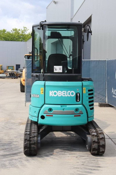 Kobelco SK25SR-6 - Pelle sur chenille: photos 5 Kobelco SK25SR-6 - Pelle sur chenille: photos 5