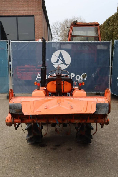 Kubota B1400 - Tracteur agricole: photos 4 Kubota B1400 - Tracteur agricole: photos 4