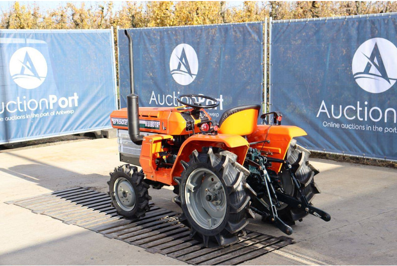 Kubota B1502DT - Tracteur agricole: photos 4 Kubota B1502DT - Tracteur agricole: photos 4