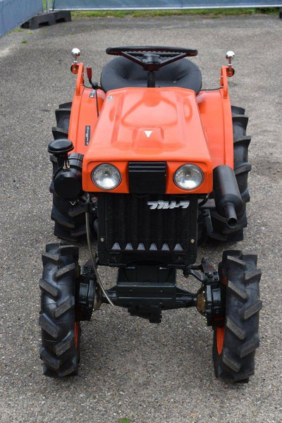 Tracteur agricole Kubota B5000: photos 9 Tracteur agricole Kubota B5000: photos 9