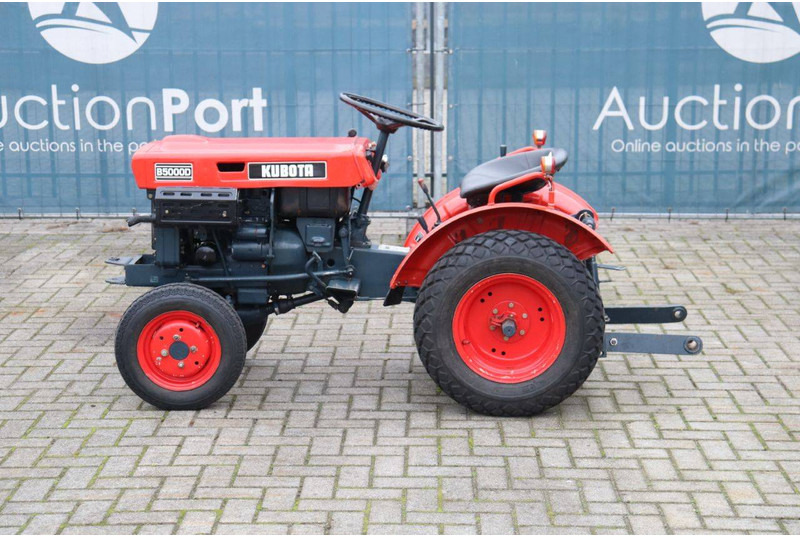Kubota B5000D - Tracteur agricole: photos 2 Kubota B5000D - Tracteur agricole: photos 2
