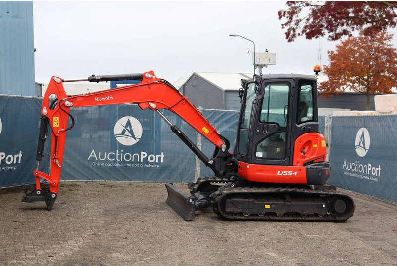 Kubota U55-4 - Pelle sur chenille: photos 1 Kubota U55-4 - Pelle sur chenille: photos 1
