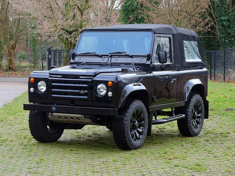 Land Rover 'Ninety' Convertible _ V8 - Berline: photos 2 Land Rover 'Ninety' Convertible _ V8 - Berline: photos 2