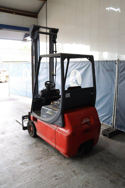 Linde E16 - Chariot élévateur électrique: photos 3 Linde E16 - Chariot élévateur électrique: photos 3