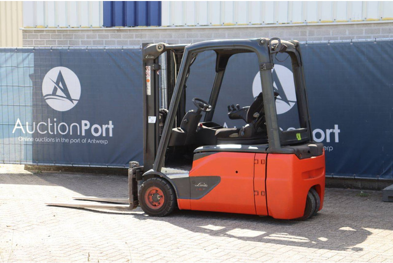 Linde E16L-02 - Chariot élévateur électrique: photos 3 Linde E16L-02 - Chariot élévateur électrique: photos 3