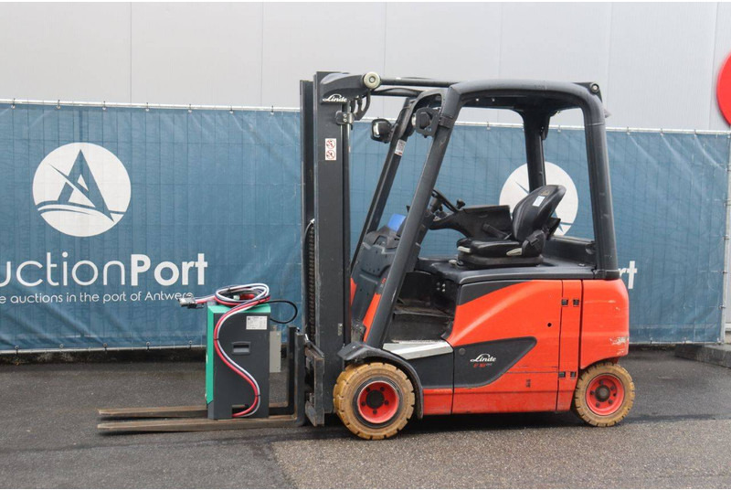 Linde E18PH-02 - Chariot élévateur électrique: photos 1 Linde E18PH-02 - Chariot élévateur électrique: photos 1