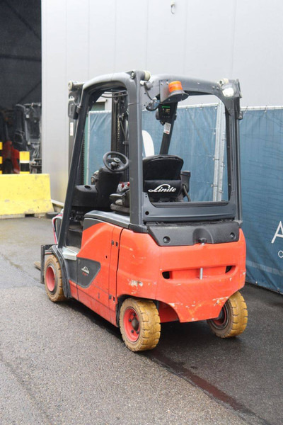 Linde E18PH-02 - Chariot élévateur électrique: photos 4 Linde E18PH-02 - Chariot élévateur électrique: photos 4