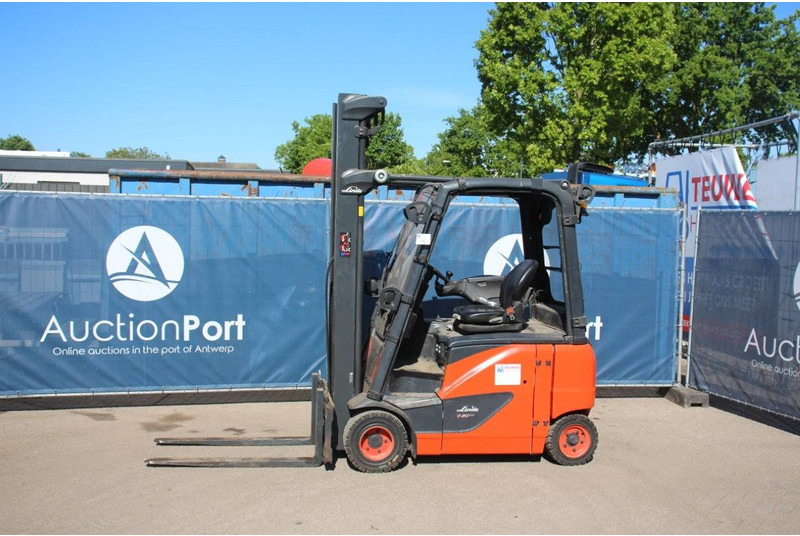 Linde E20PH-02 - Chariot élévateur électrique: photos 1 Linde E20PH-02 - Chariot élévateur électrique: photos 1