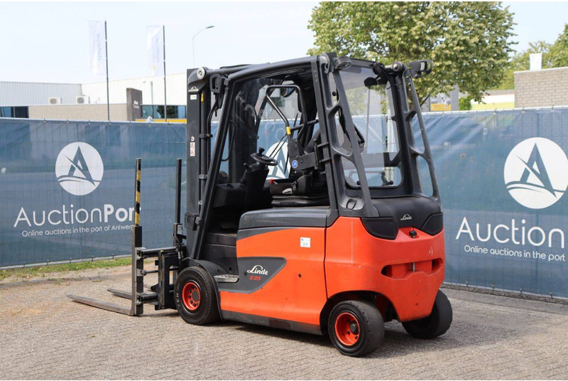 Linde E25HL-01/600 - Chariot élévateur électrique: photos 4 Linde E25HL-01/600 - Chariot élévateur électrique: photos 4