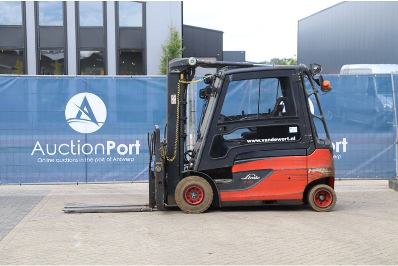 Linde E25L-01 - Chariot élévateur électrique: photos 1 Linde E25L-01 - Chariot élévateur électrique: photos 1
