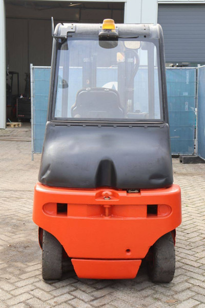 Linde E30/02 - Chariot élévateur électrique: photos 5 Linde E30/02 - Chariot élévateur électrique: photos 5