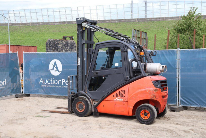 Linde H25 - Chariot élévateur à gaz: photos 3 Linde H25 - Chariot élévateur à gaz: photos 3