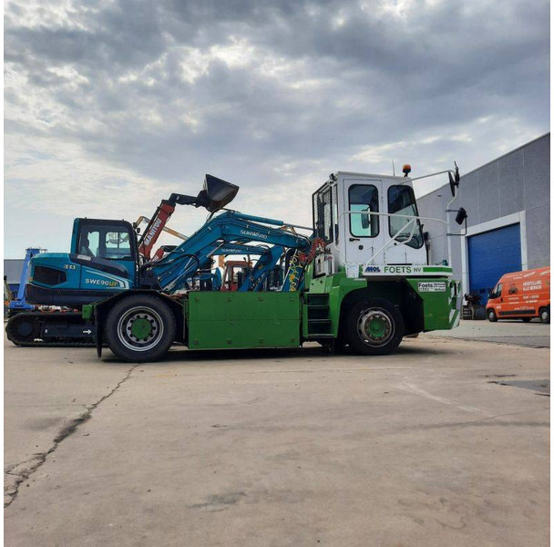 MOL YME225/4X2 - Tracteur portuaire: photos 3 MOL YME225/4X2 - Tracteur portuaire: photos 3