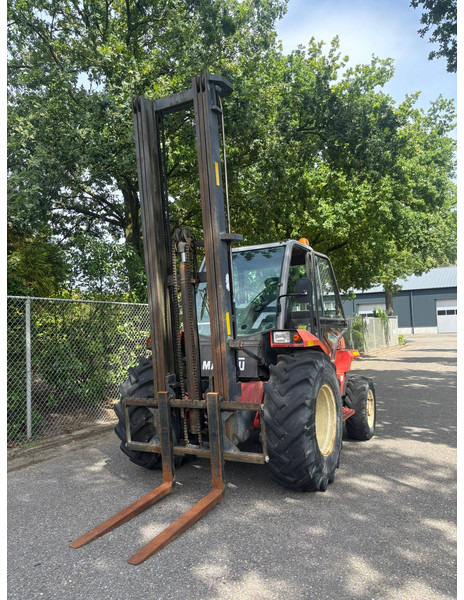 Manitou M30-4 - Chariot élévateur diesel: photos 1 Manitou M30-4 - Chariot élévateur diesel: photos 1