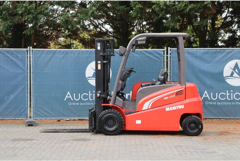 Manitou ME 425 - Chariot élévateur électrique: photos 2 Manitou ME 425 - Chariot élévateur électrique: photos 2