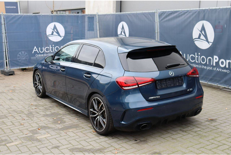 Mercedes-Benz A-Klasse 35 AMG Hatchback - Berline: photos 4 Mercedes-Benz A-Klasse 35 AMG Hatchback - Berline: photos 4