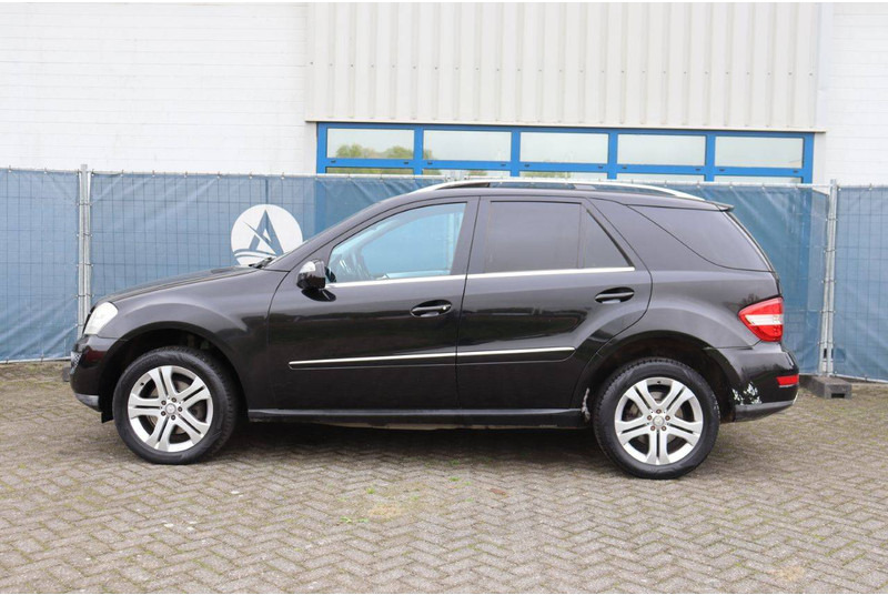 Mercedes-Benz M-Klasse ML 350 CDI 4MATIC - Berline: photos 2 Mercedes-Benz M-Klasse ML 350 CDI 4MATIC - Berline: photos 2