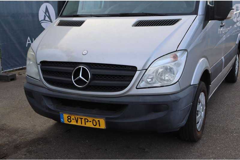 Fourgon utilitaire Mercedes-Benz Sprinter: photos 10