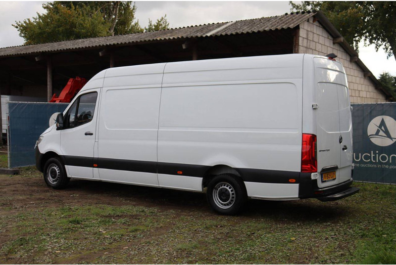 Mercedes-Benz Sprinter - Fourgon utilitaire: photos 3 Mercedes-Benz Sprinter - Fourgon utilitaire: photos 3