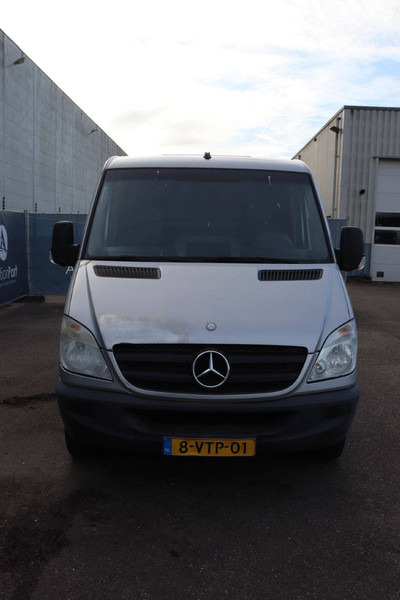 Fourgon utilitaire Mercedes-Benz Sprinter: photos 8