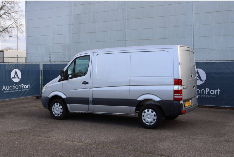Mercedes-Benz Sprinter - Fourgon utilitaire: photos 4 Mercedes-Benz Sprinter - Fourgon utilitaire: photos 4