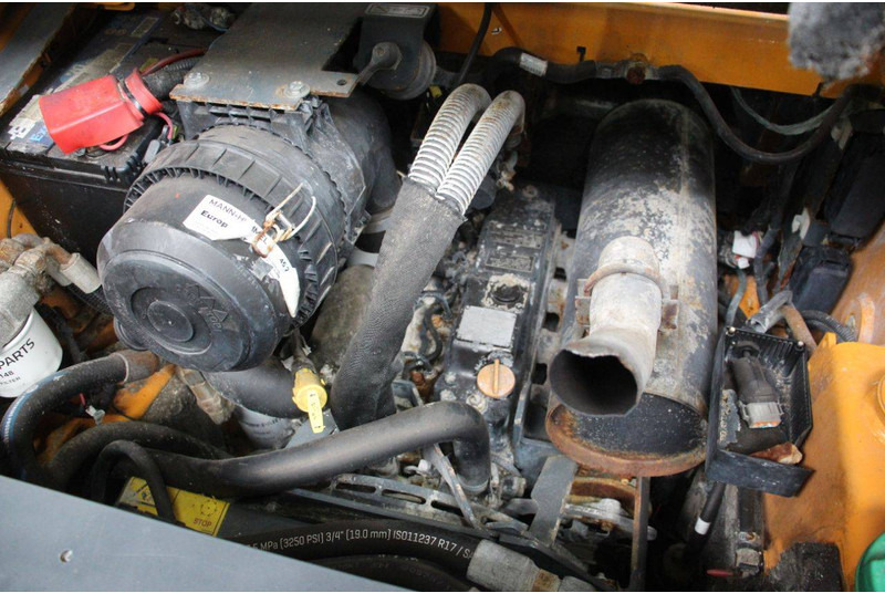 Chargeuse sur pneus Mustang R135: photos 14 Chargeuse sur pneus Mustang R135: photos 14