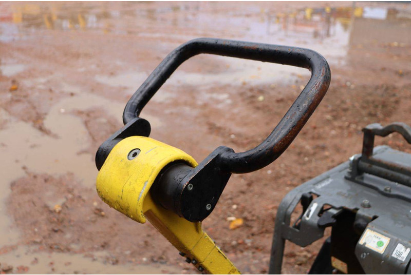 Plaque vibrante Neuson DPU3750: photos 20 Plaque vibrante Neuson DPU3750: photos 20