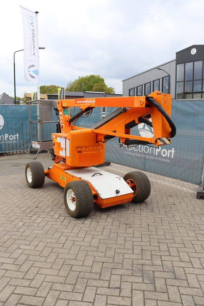 Nifty HR12 NE - Nacelle articulée: photos 4 Nifty HR12 NE - Nacelle articulée: photos 4