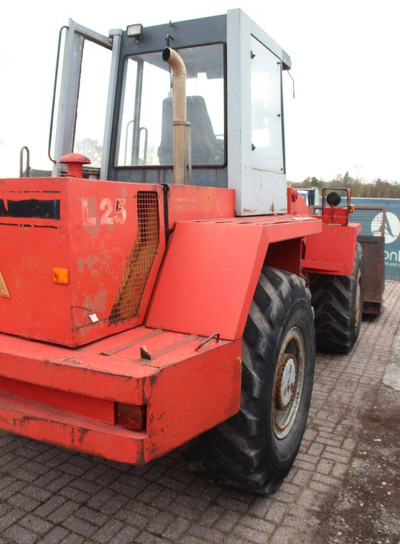 O & K L25 - Chargeuse sur pneus: photos 5 O & K L25 - Chargeuse sur pneus: photos 5