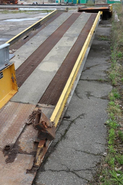 OP RY BRUG - Remorque plateau: photos 4 OP RY BRUG - Remorque plateau: photos 4