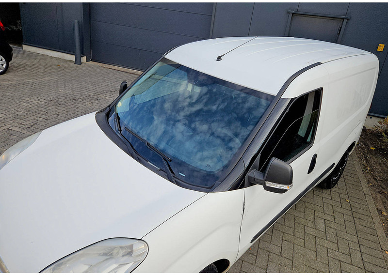 Opel Combo 1.3 CDTI - Fourgon utilitaire: photos 3 Opel Combo 1.3 CDTI - Fourgon utilitaire: photos 3