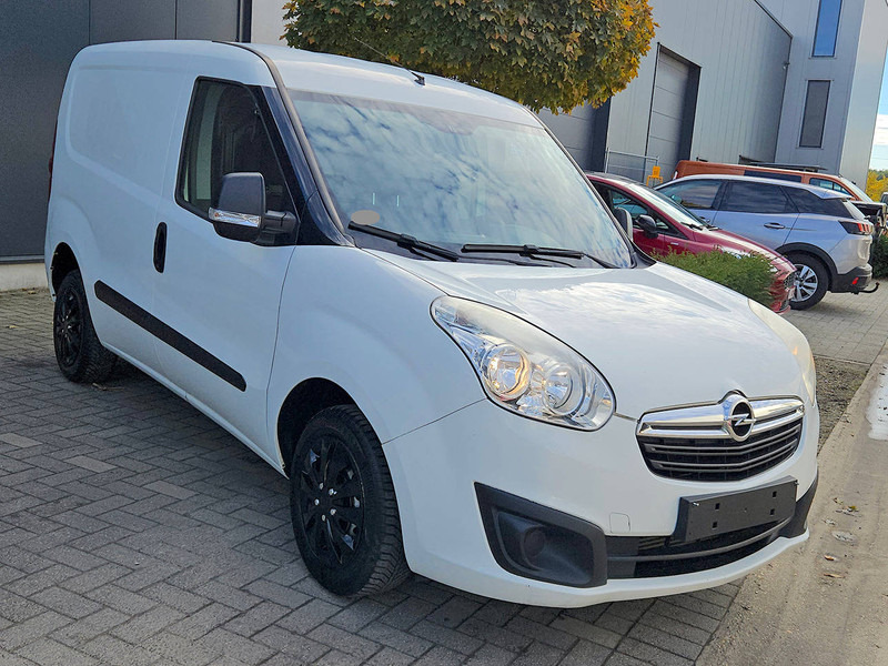 Opel Combo 1.3 CDTI - Fourgon utilitaire: photos 5 Opel Combo 1.3 CDTI - Fourgon utilitaire: photos 5