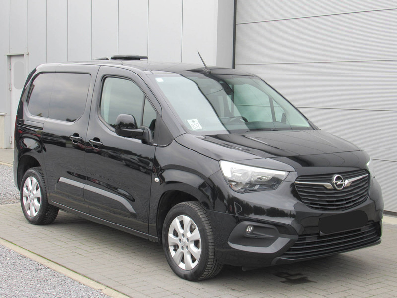 Opel Combo 1.5 D Automatic - Fourgon utilitaire: photos 4 Opel Combo 1.5 D Automatic - Fourgon utilitaire: photos 4