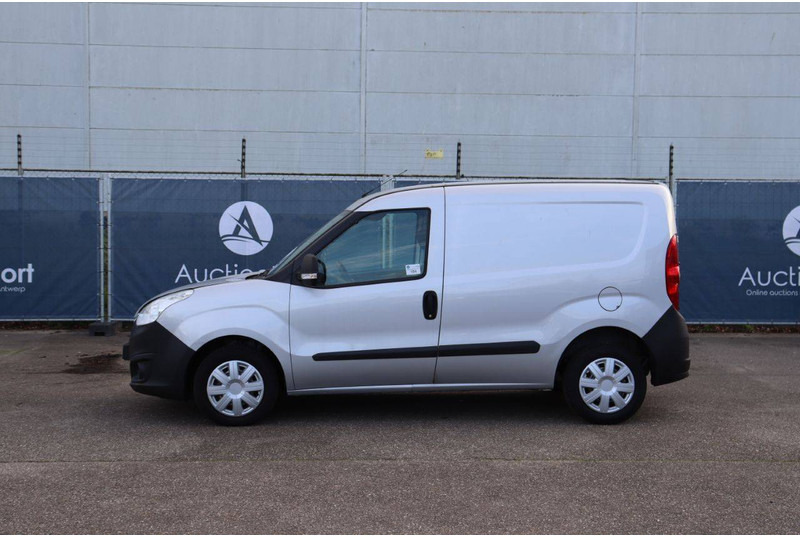 Opel Combo - Fourgon utilitaire: photos 2 Opel Combo - Fourgon utilitaire: photos 2