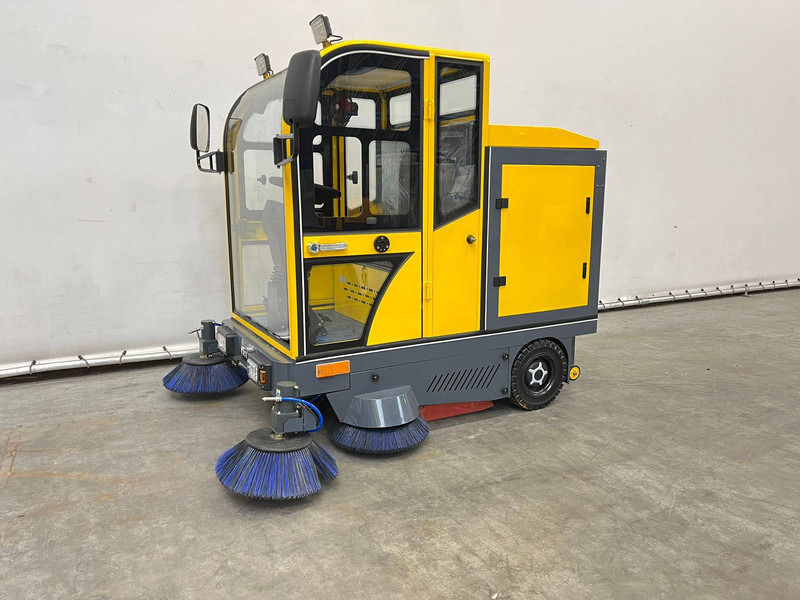 RTE ST150 - Balayeuse de voirie: photos 2 RTE ST150 - Balayeuse de voirie: photos 2