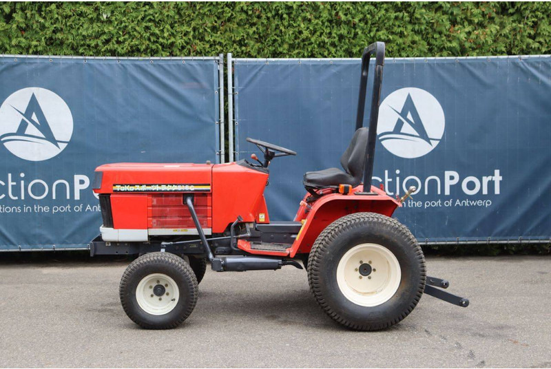 Shibaura S318 - Tracteur agricole: photos 2 Shibaura S318 - Tracteur agricole: photos 2